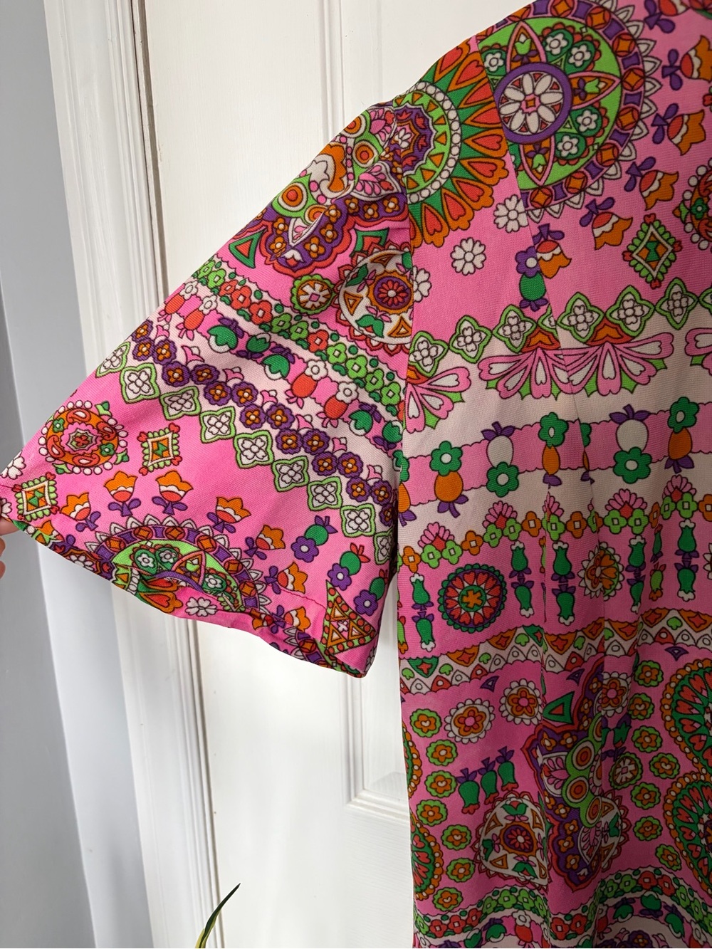 1960s Psychedelic Maxi Dress 🌼 - Picture 4 of 10